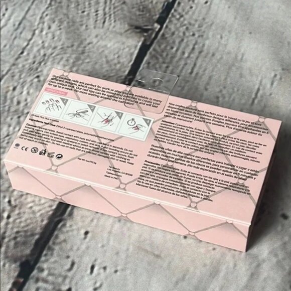 Add On Silver Cream Press-On Nails Set - Picture 3 of 3